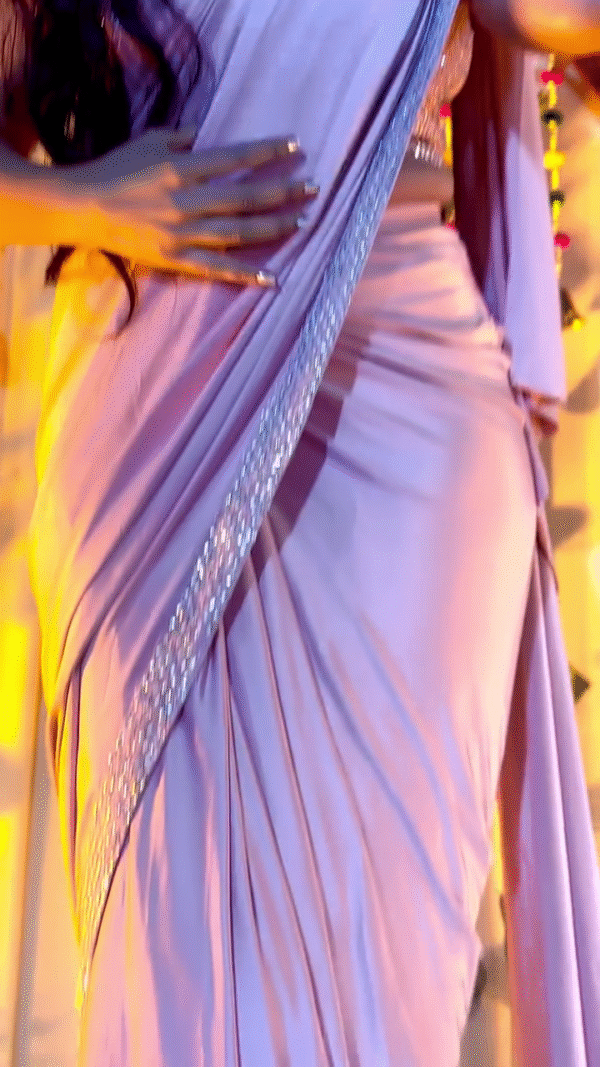 Peachy Peach Drape Ruffle Saree – A Contemporary Twist on Timeless Elegance - Image 2