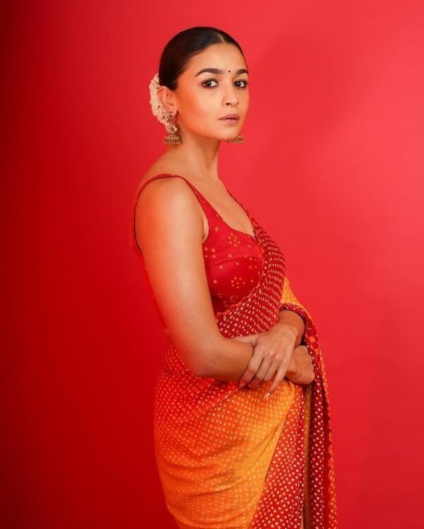 Alia Bhatt Designer Silk Satin Georgette Saree - Image 4